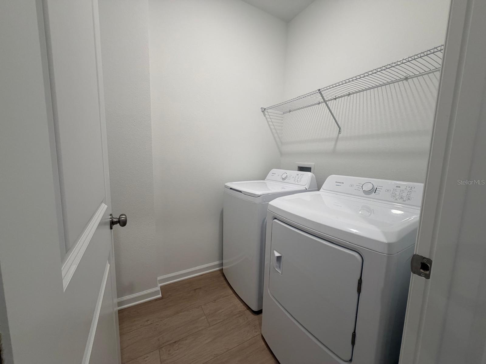O6430519 Property Photo 7