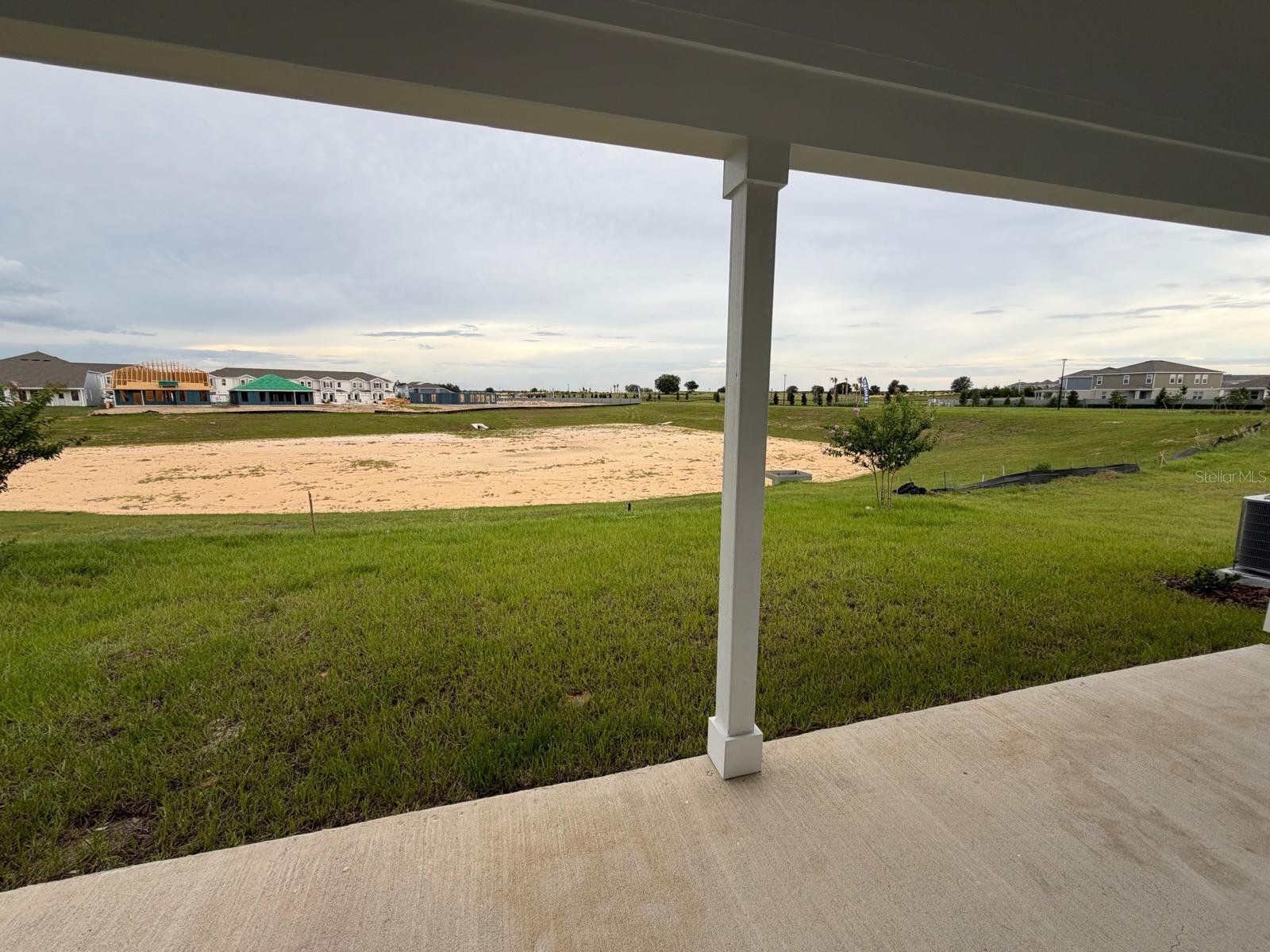 O6430519 Property Photo 26