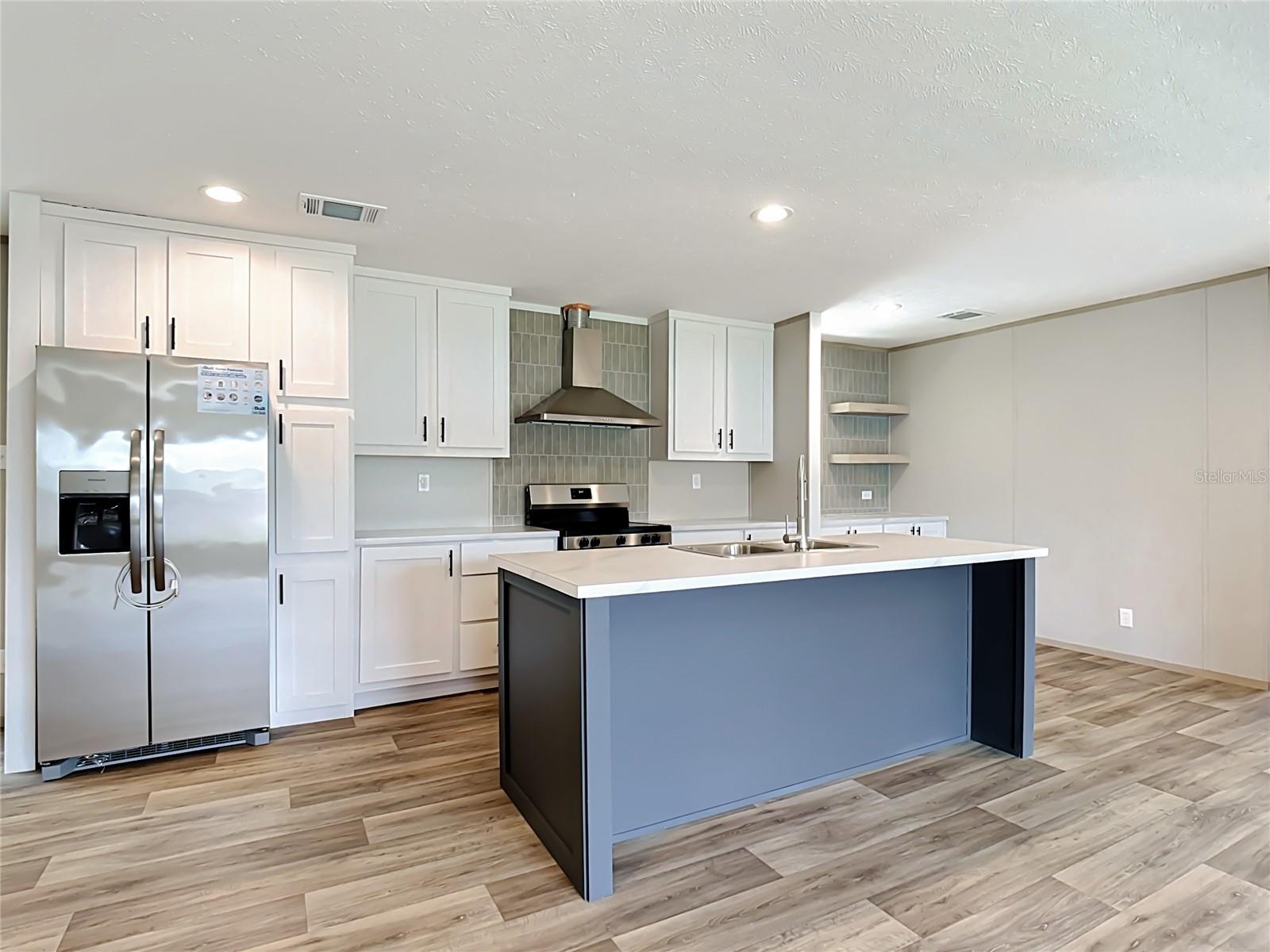 1626 Tarpon Blvd Property Photo 13