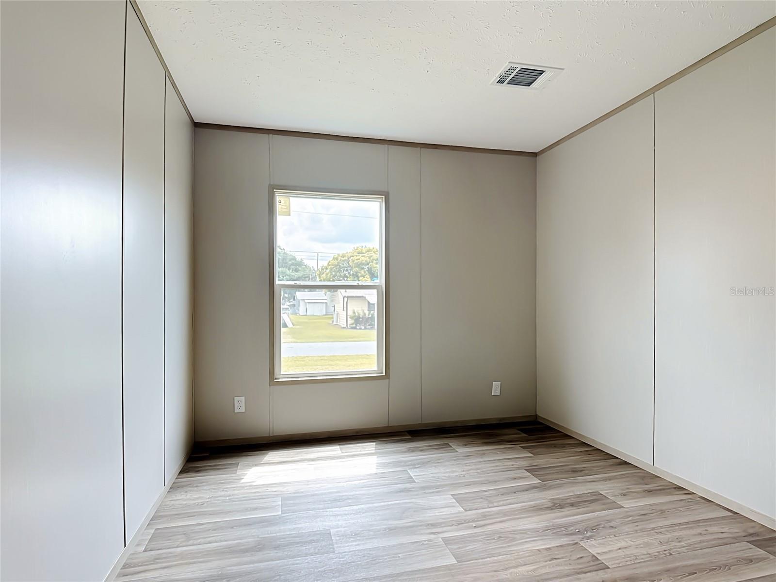 1626 Tarpon Blvd Property Photo 26