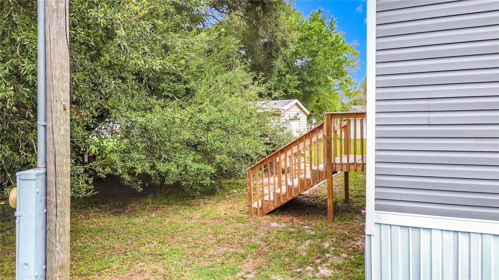 1626 Tarpon Blvd Property Photo 33