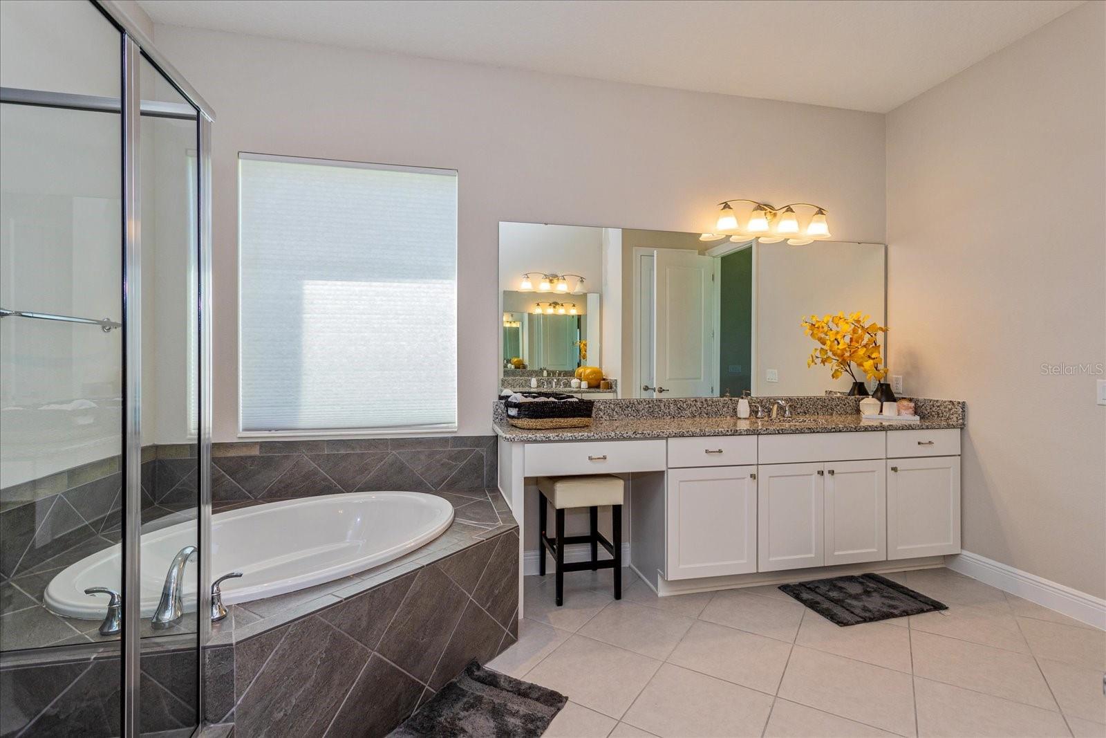 8222 Topsail Pl Property Photo 20