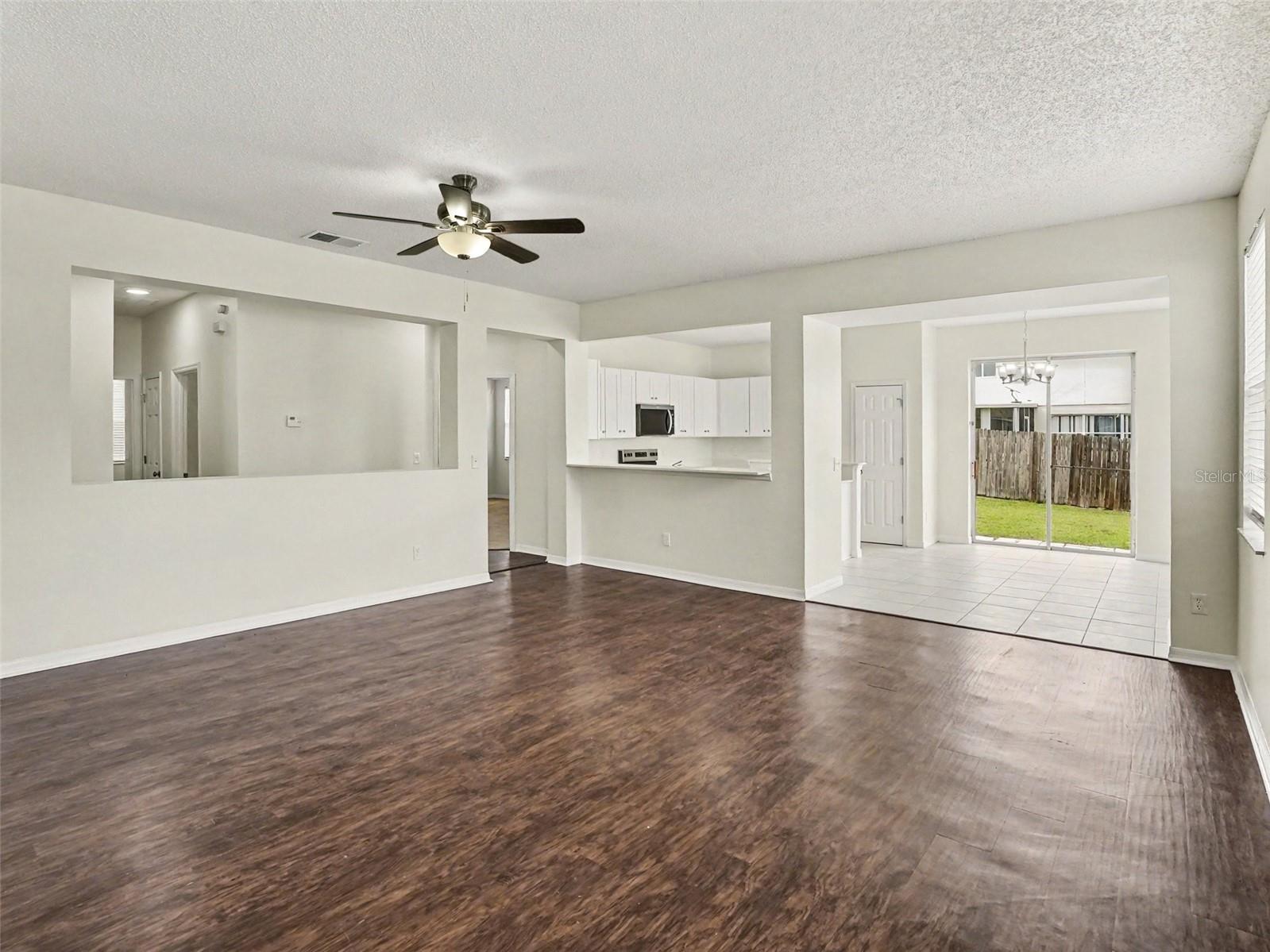 4542 Gallberry Ct Property Photo 2