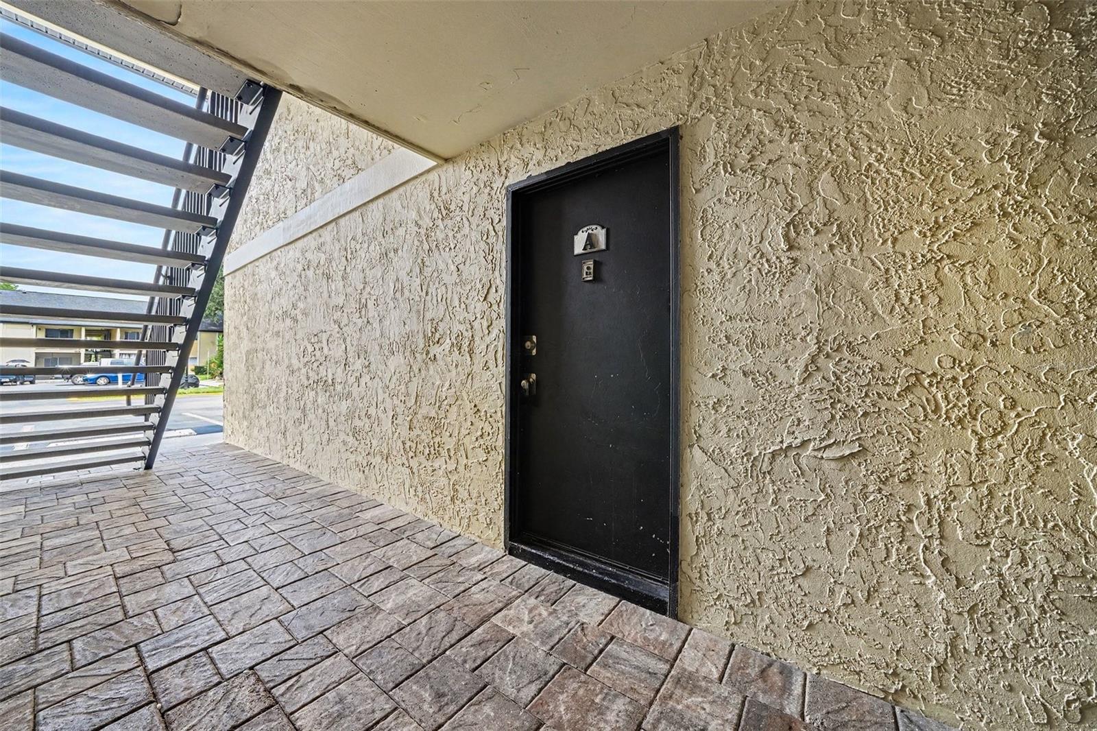 902 Lake Destiny Rd #a Property Photo 2