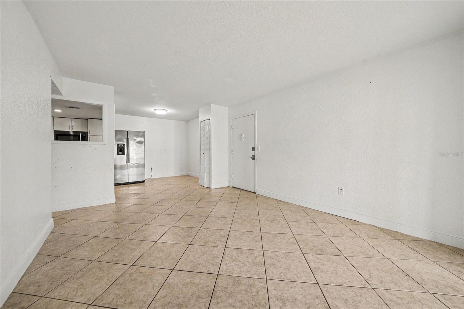 902 Lake Destiny Rd #a Property Photo 7