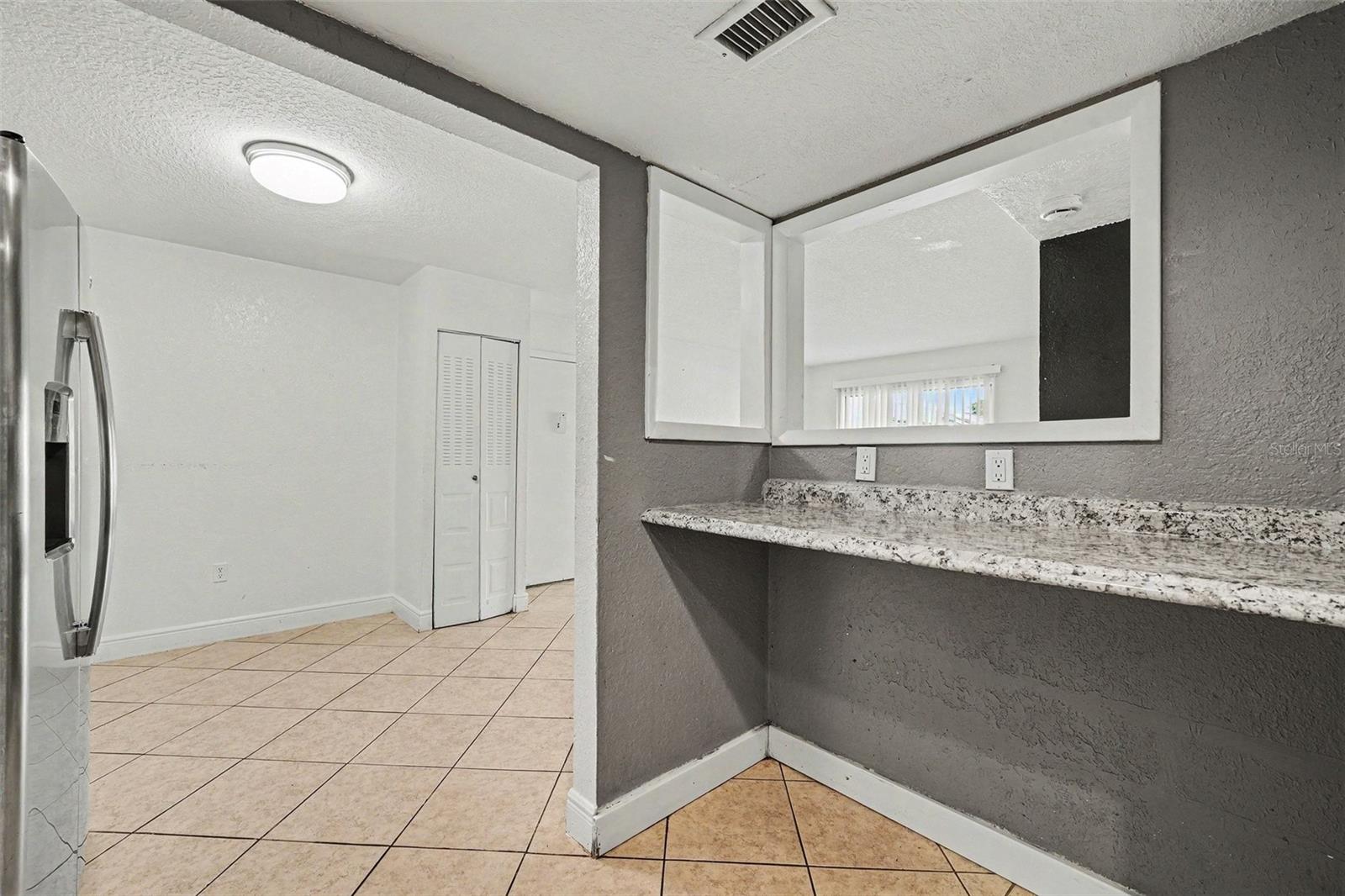 902 Lake Destiny Rd #a Property Photo 16