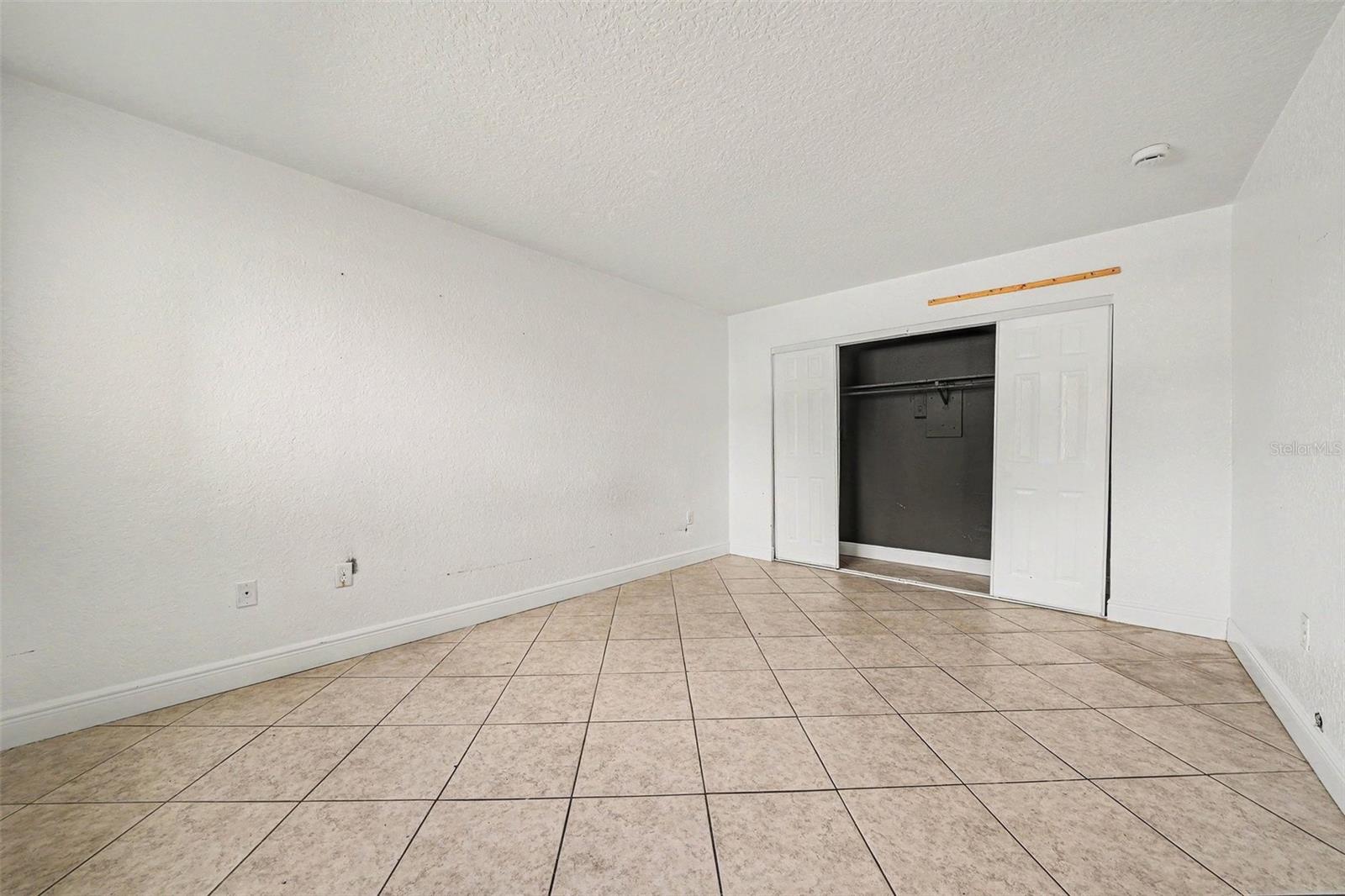 902 Lake Destiny Rd #a Property Photo 18
