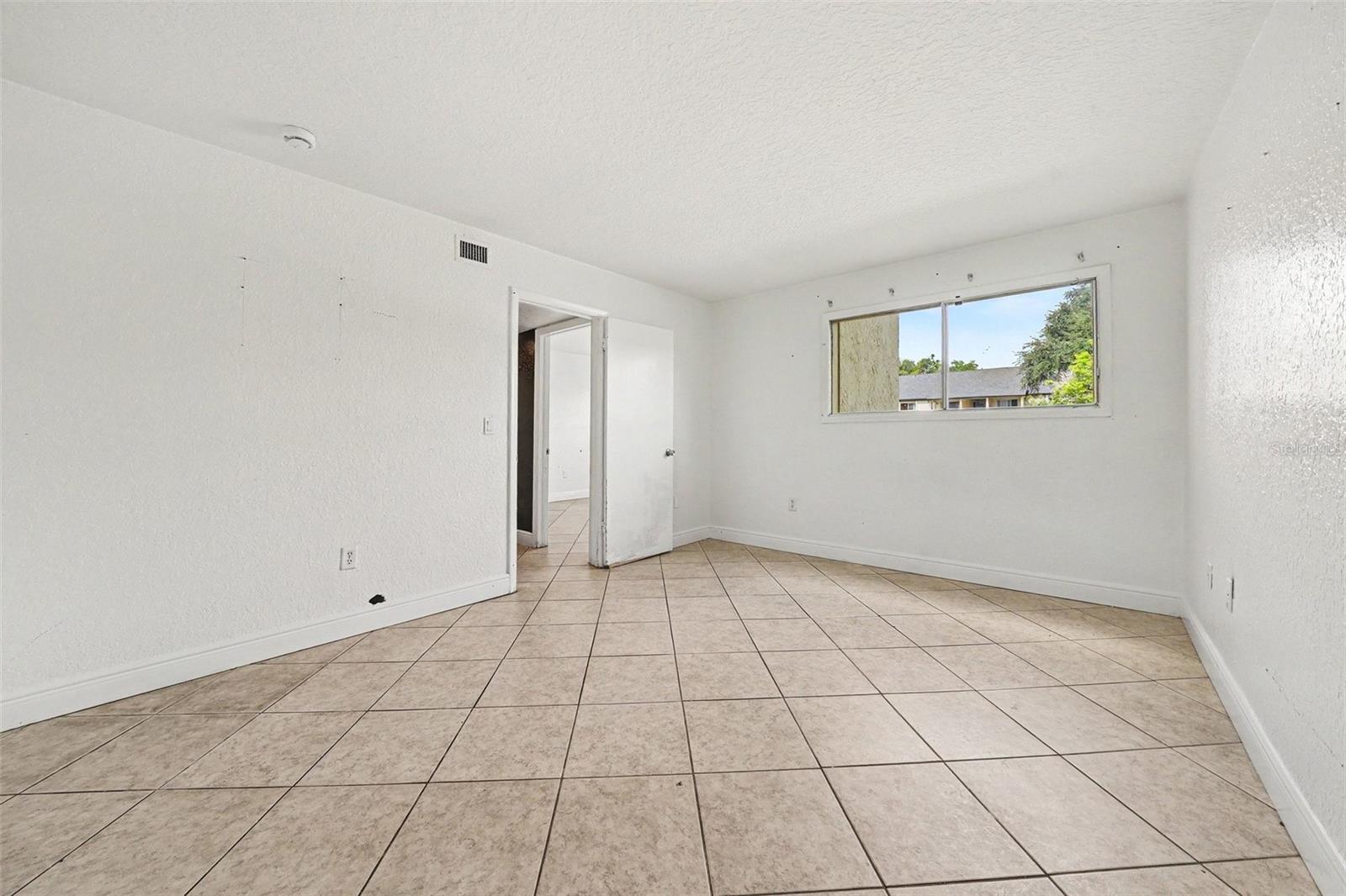 902 Lake Destiny Rd #a Property Photo 21