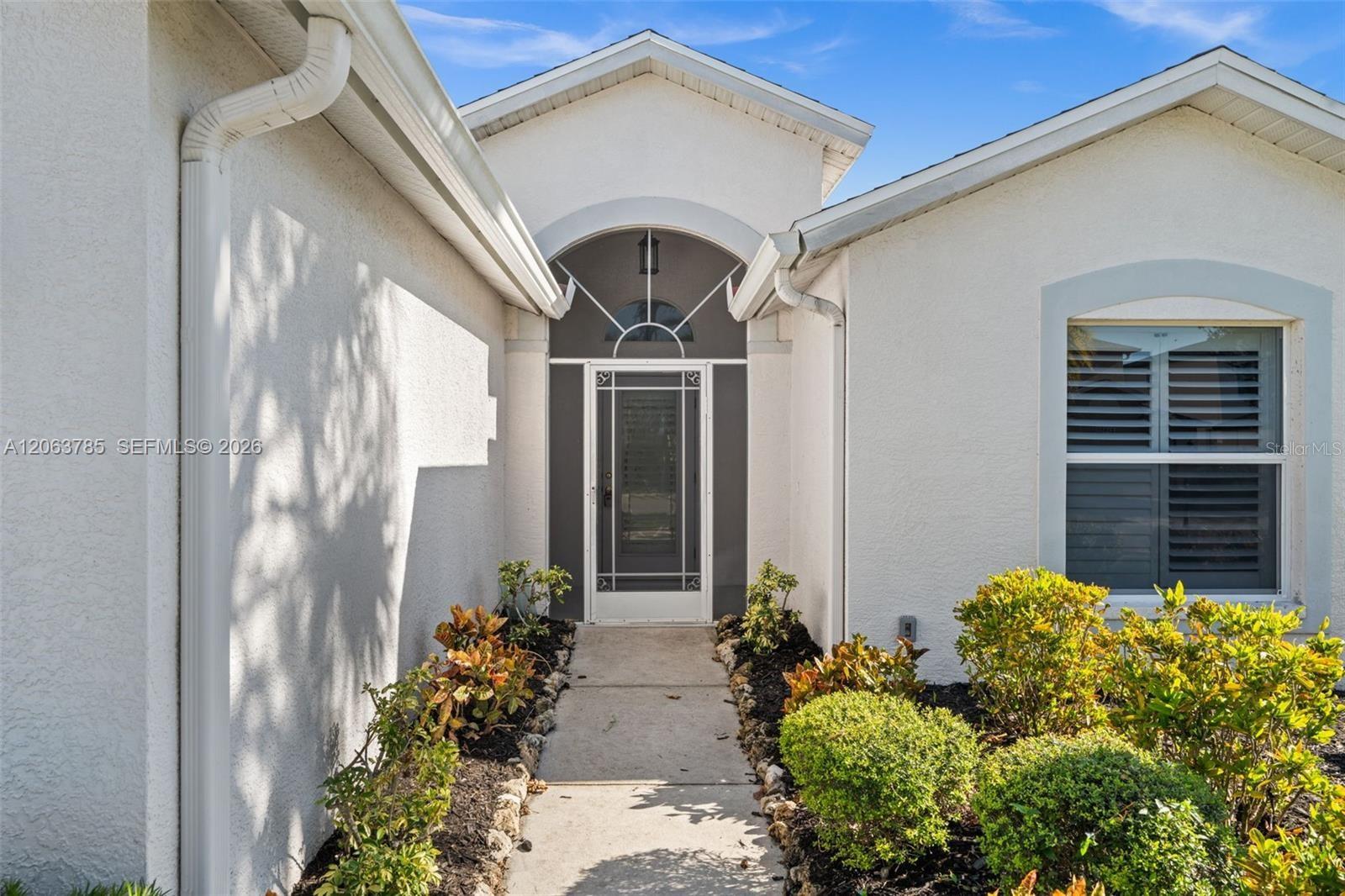 21489 Sheridan Run Property Photo 4