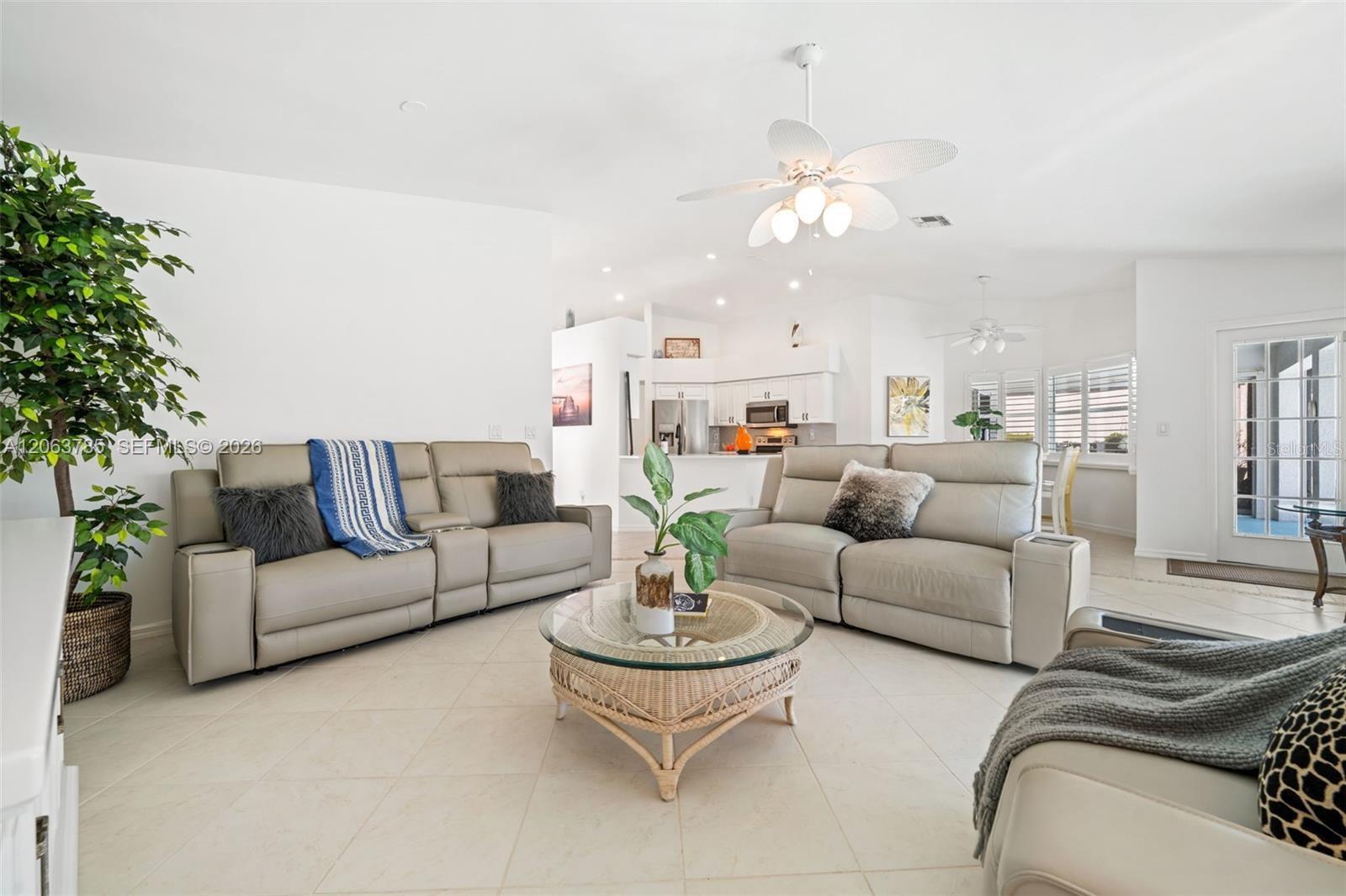21489 Sheridan Run Property Photo 10