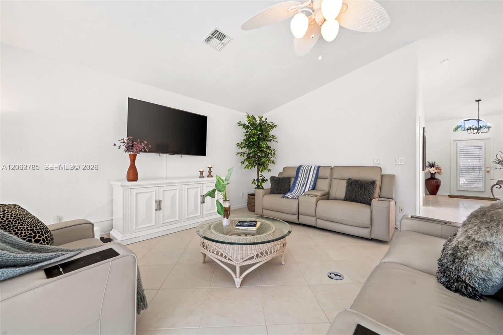 21489 Sheridan Run Property Photo 14
