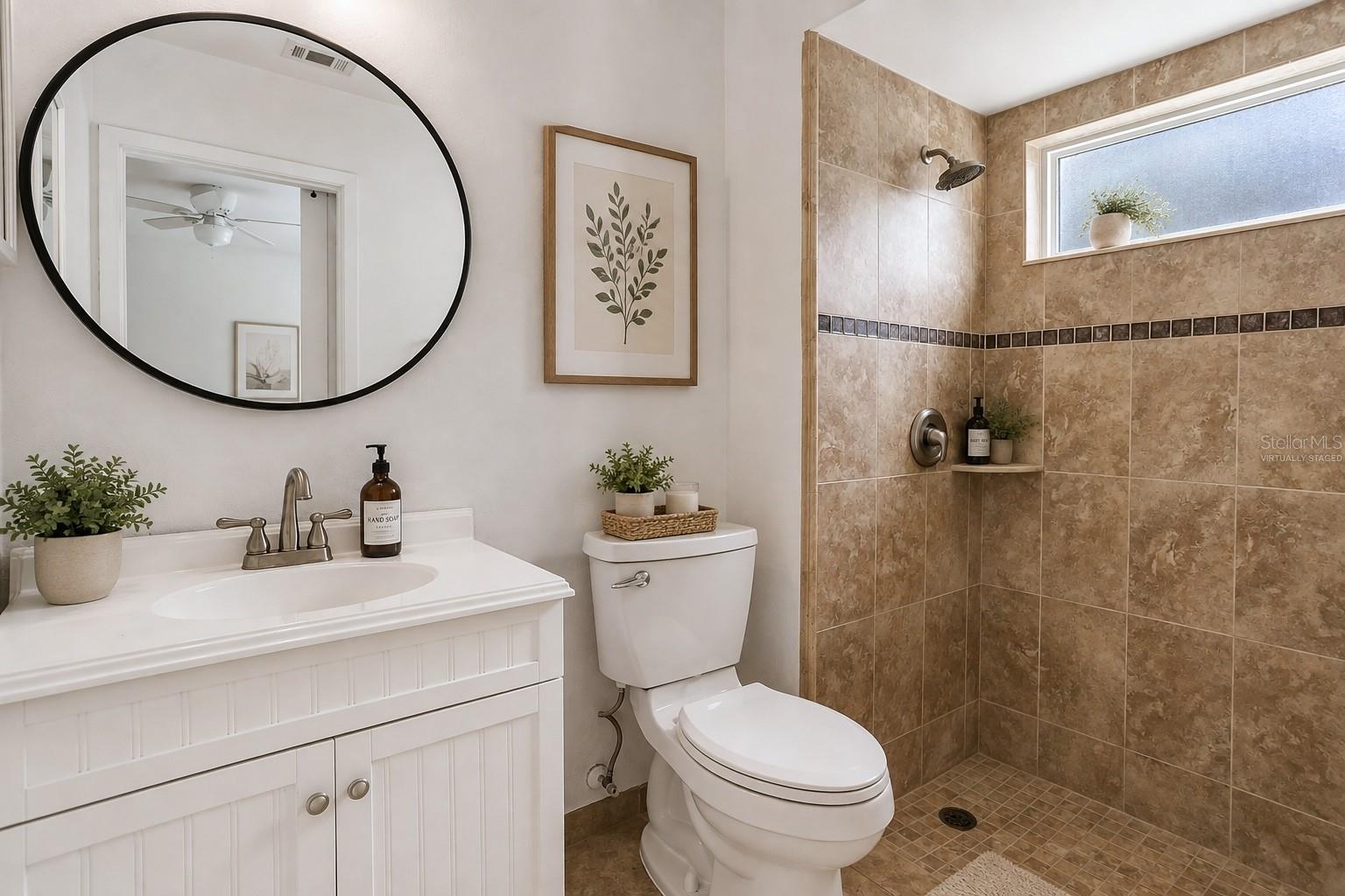 1107 Covington St Property Photo 15