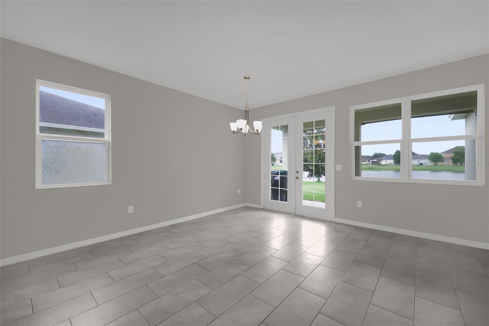12112 Carson Dr Property Photo 4