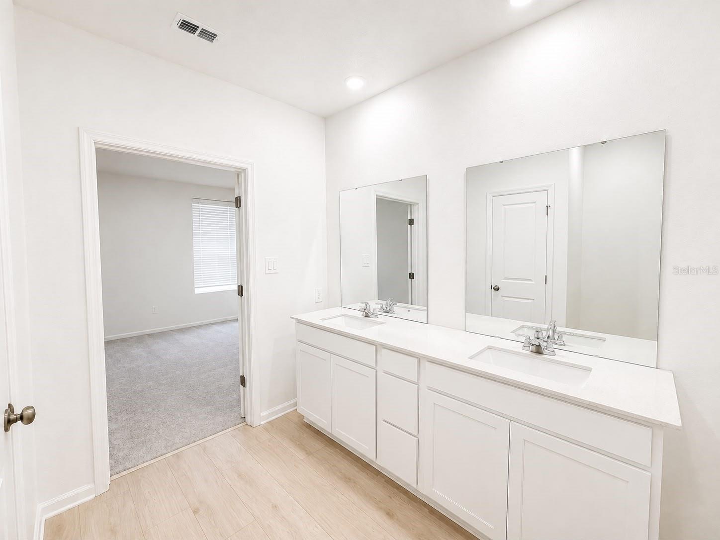 817 House Blvd Property Photo 16