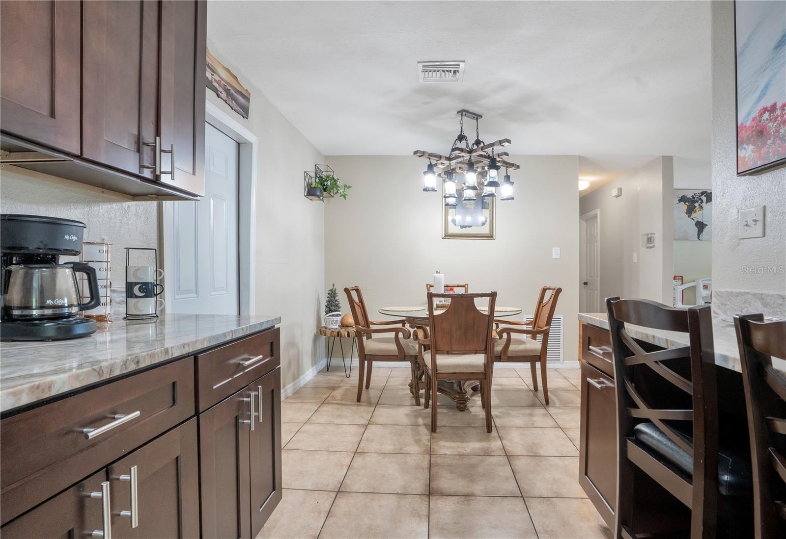 4325 Cassius St Property Photo 14