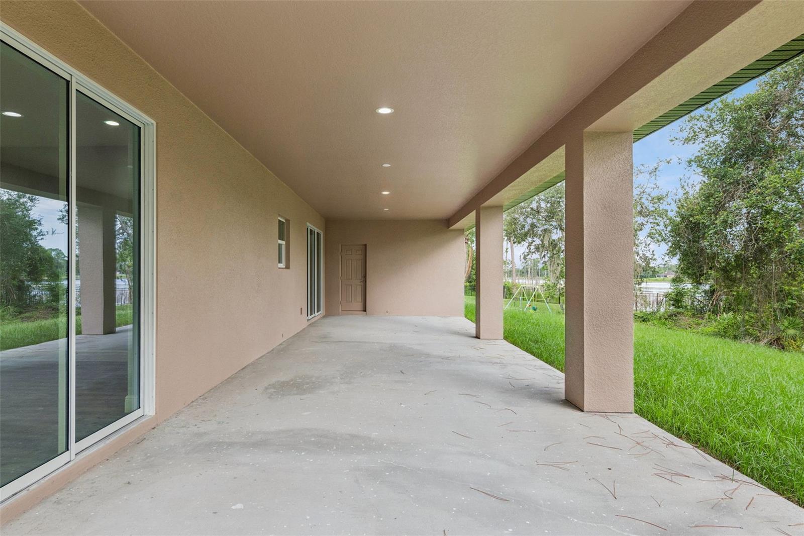 2043 Watersedge Dr Property Photo 25