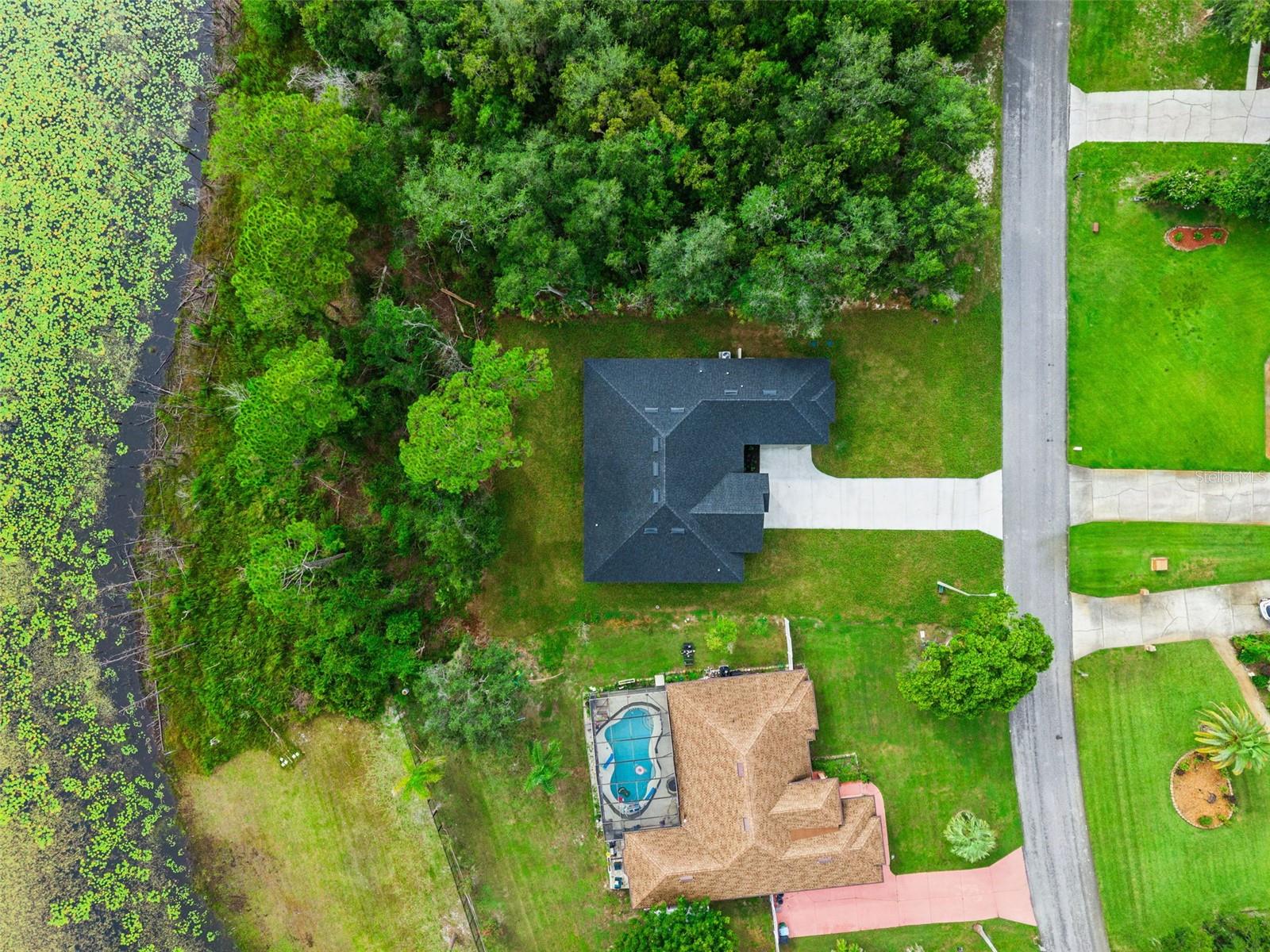2043 Watersedge Dr Property Photo 30