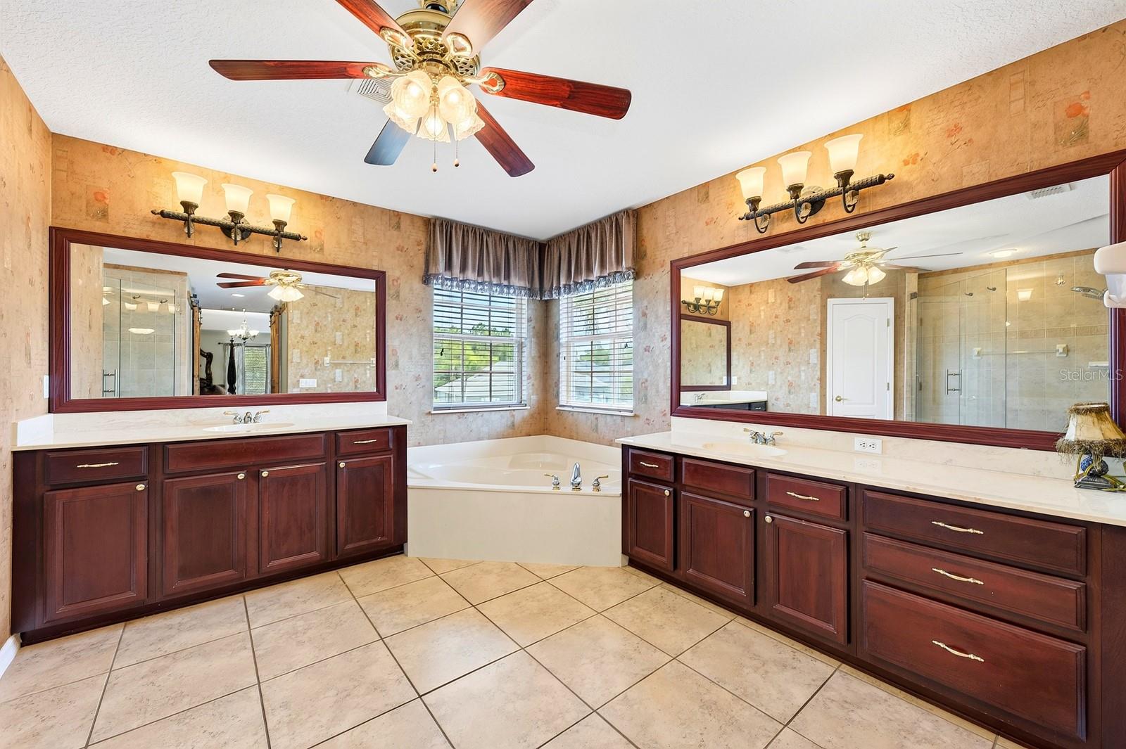 10020 Rustic Ridge Ct Property Photo 22
