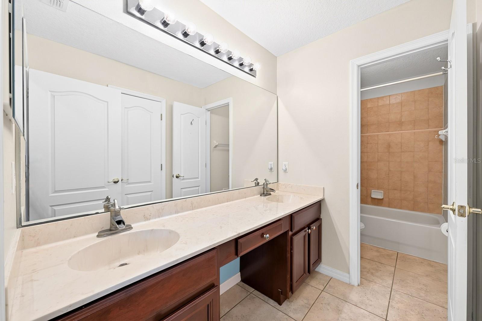 10020 Rustic Ridge Ct Property Photo 25