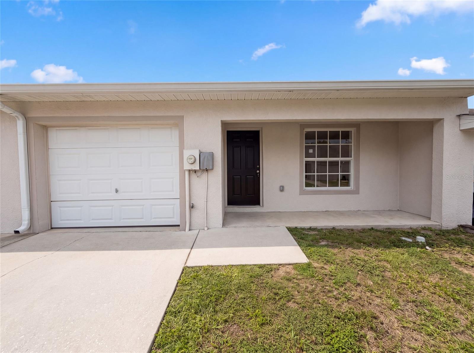 37209 GRASSY HILL LN Property Photo 1