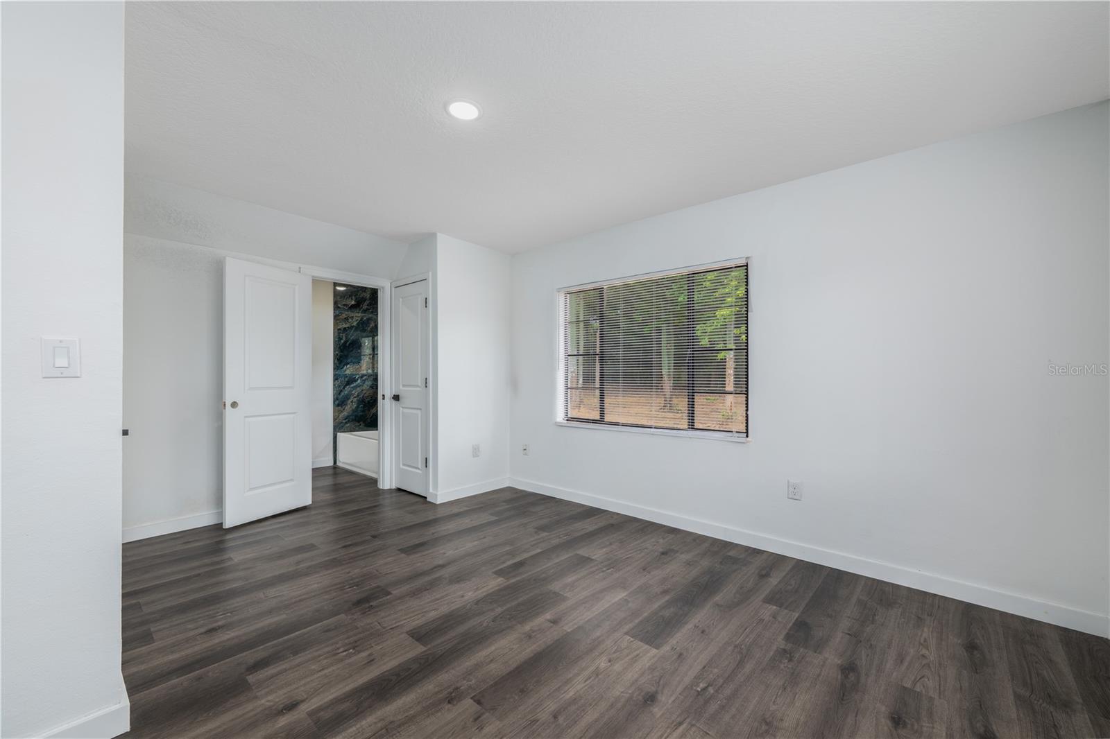 2278 Maine St Property Photo 14