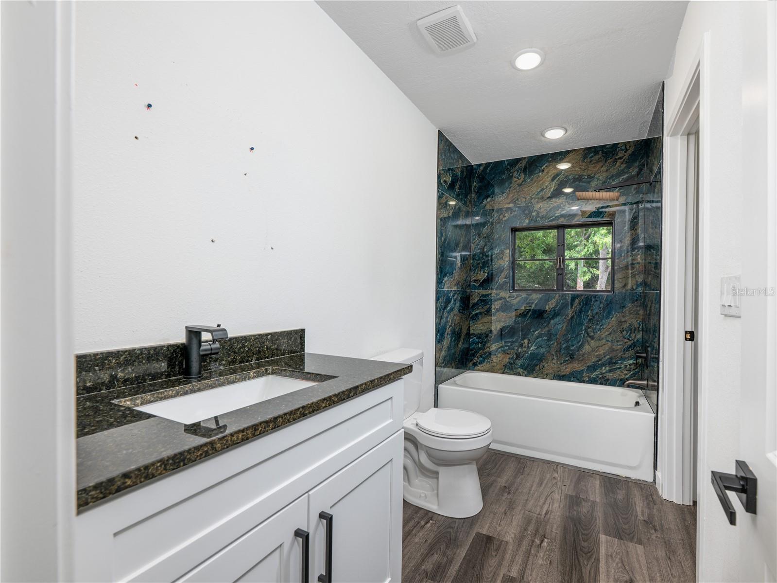 2278 Maine St Property Photo 17