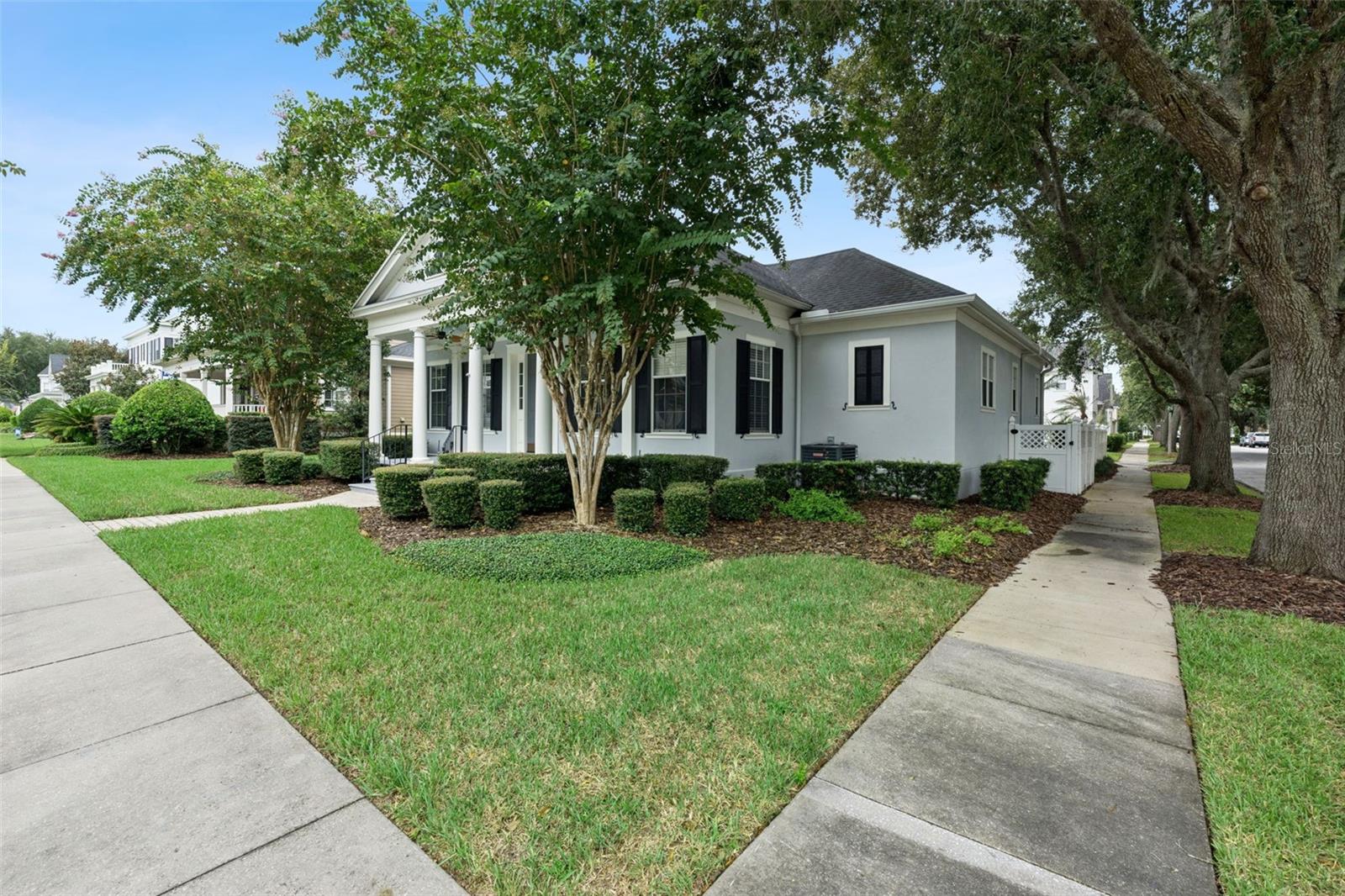 906 Spring Park Loop Property Photo 3
