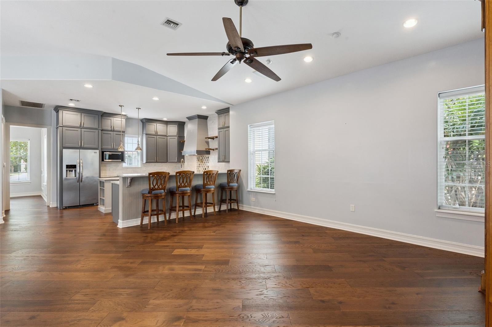 906 Spring Park Loop Property Photo 10