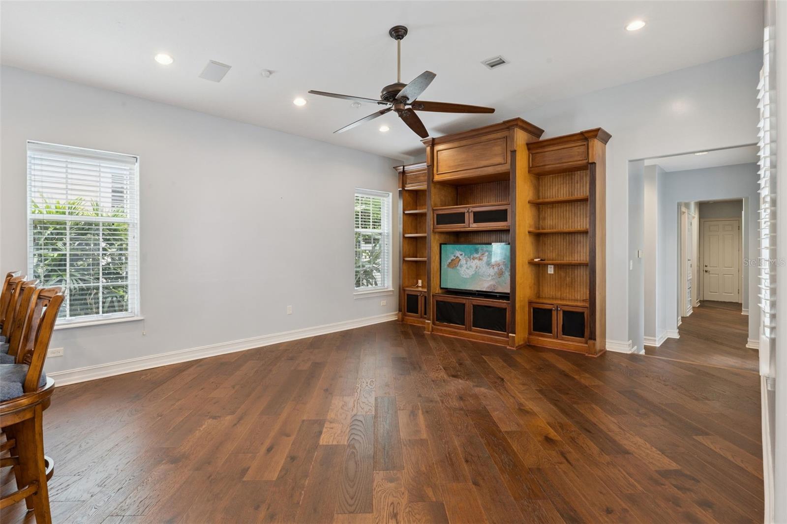 906 Spring Park Loop Property Photo 13