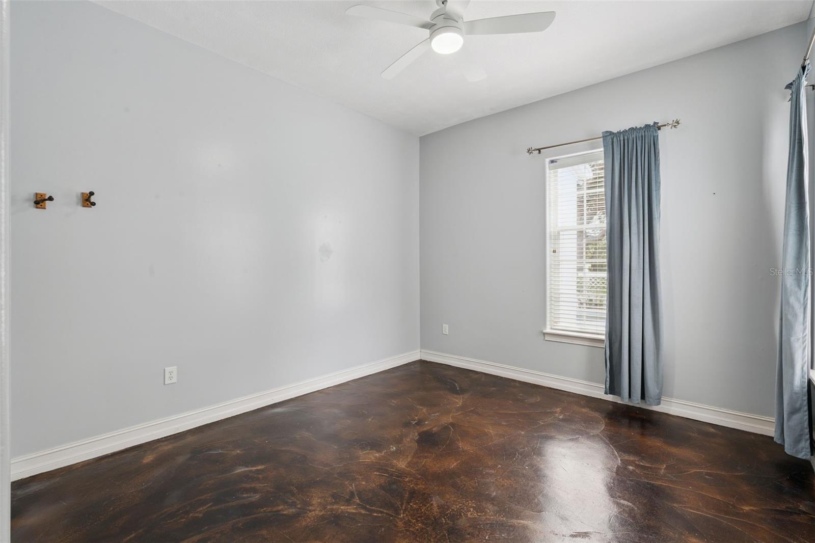 906 Spring Park Loop Property Photo 19