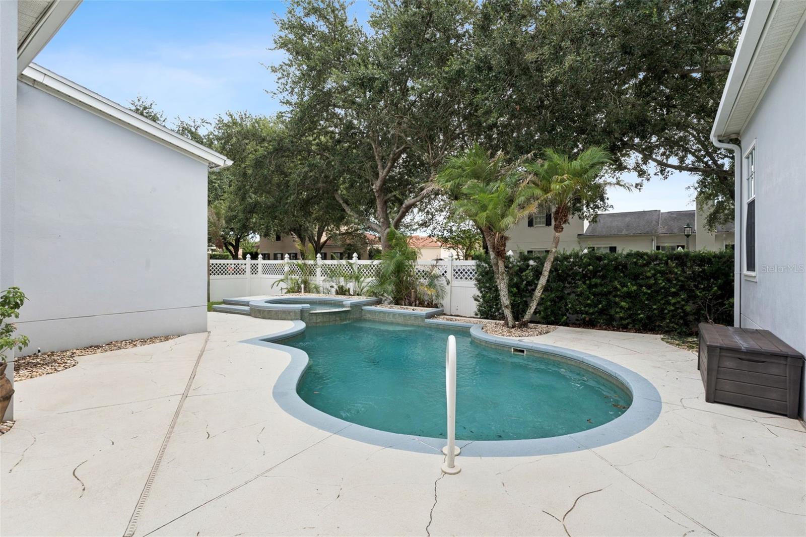 906 Spring Park Loop Property Photo 30