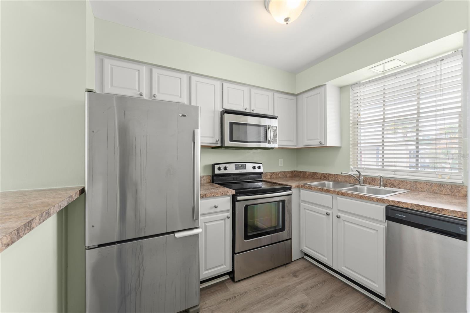 1250 S Denning Dr #unit 233 Property Photo 2