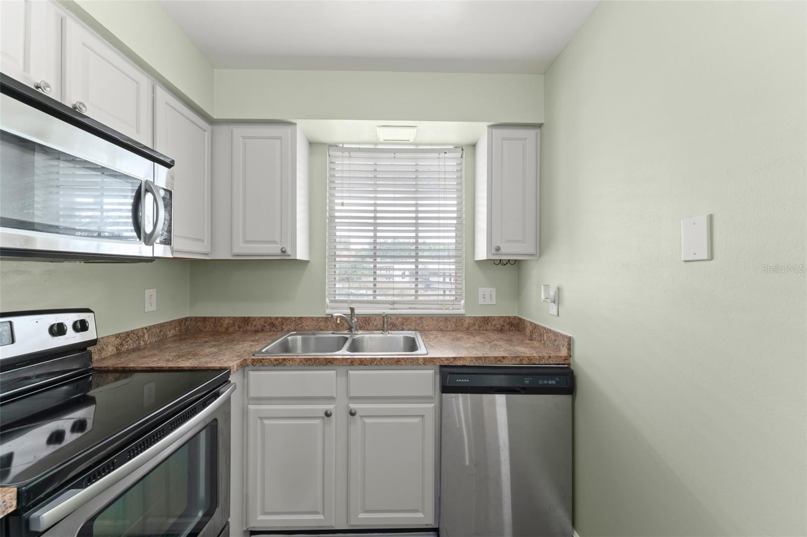 1250 S Denning Dr #unit 233 Property Photo 3