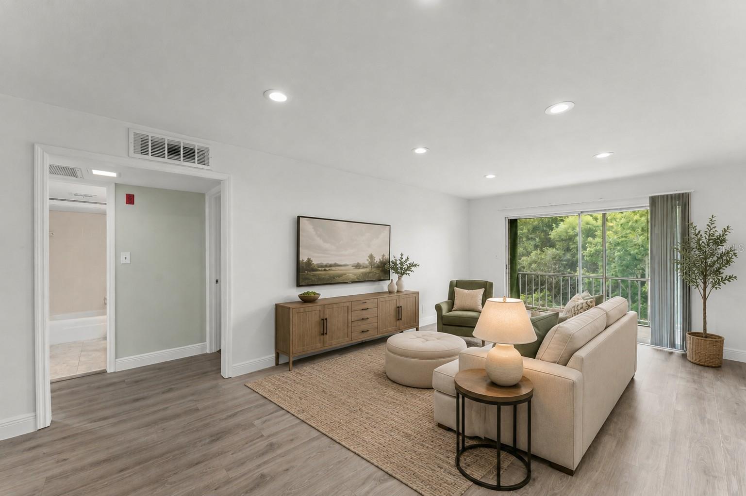 1250 S Denning Dr #unit 233 Property Photo 6