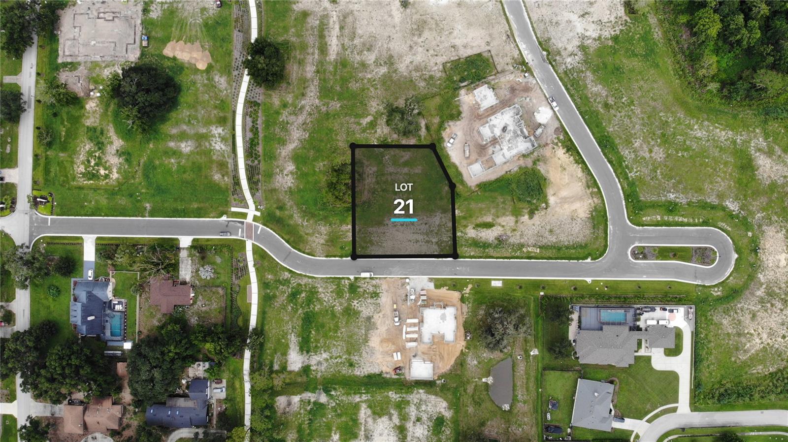 523 Walker St Property Photo 2