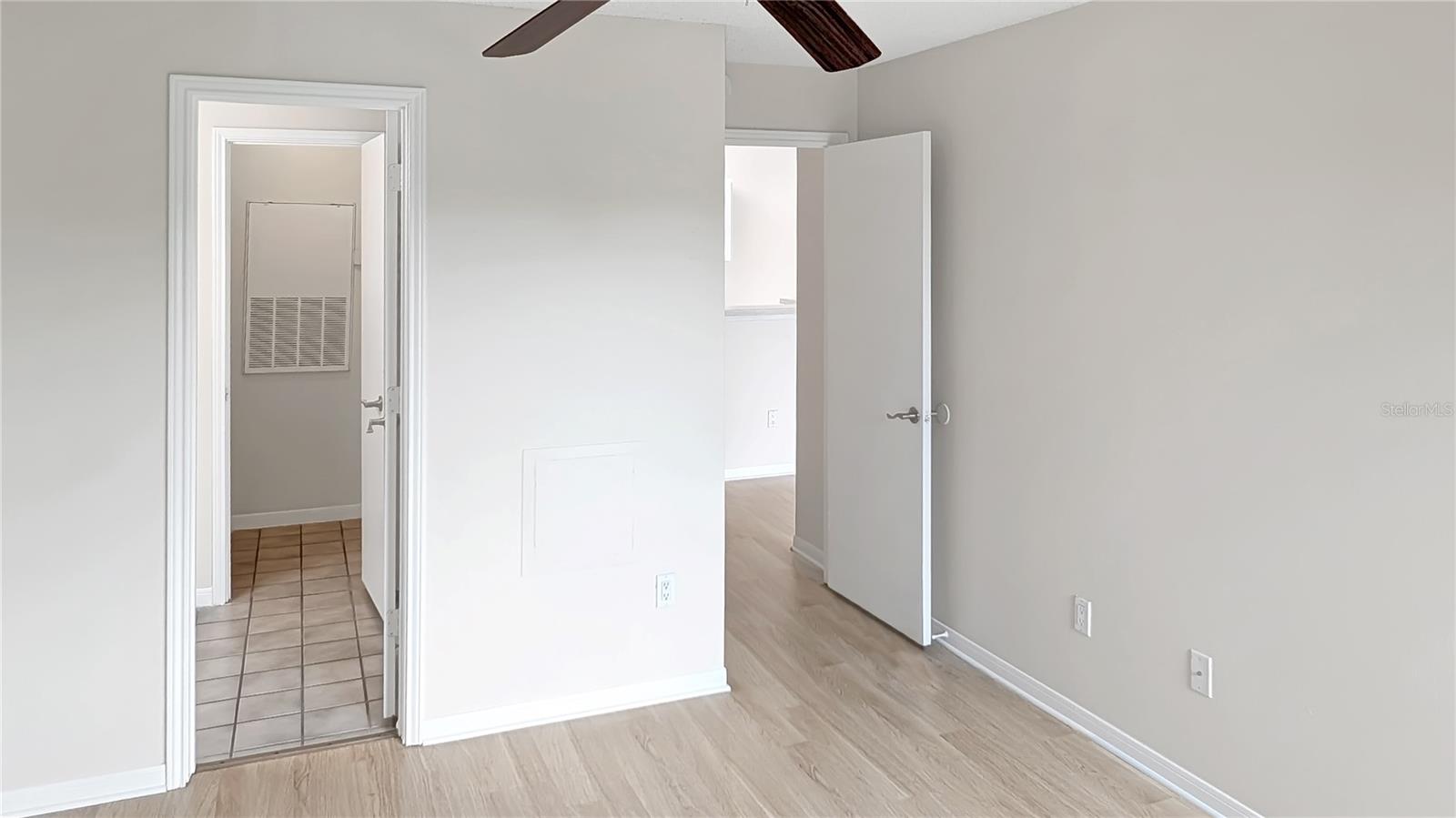 2516 Grassy Point Dr #306 Property Photo 12