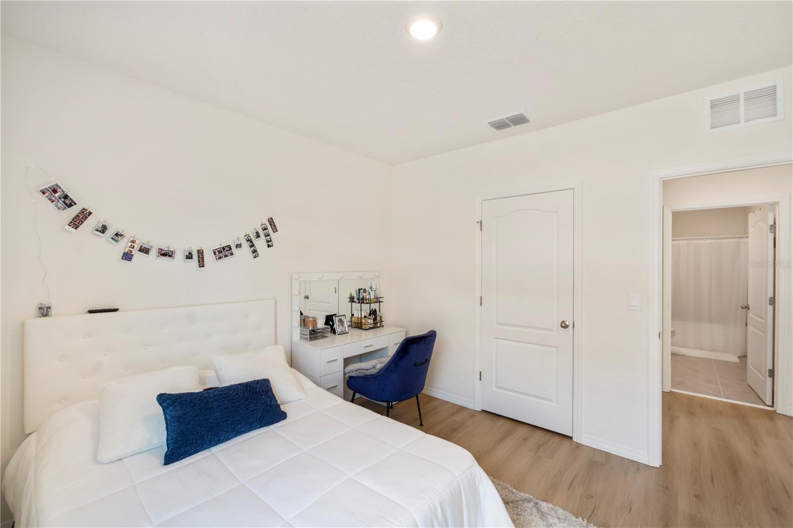 2630 Angel Falls Dr Property Photo 27