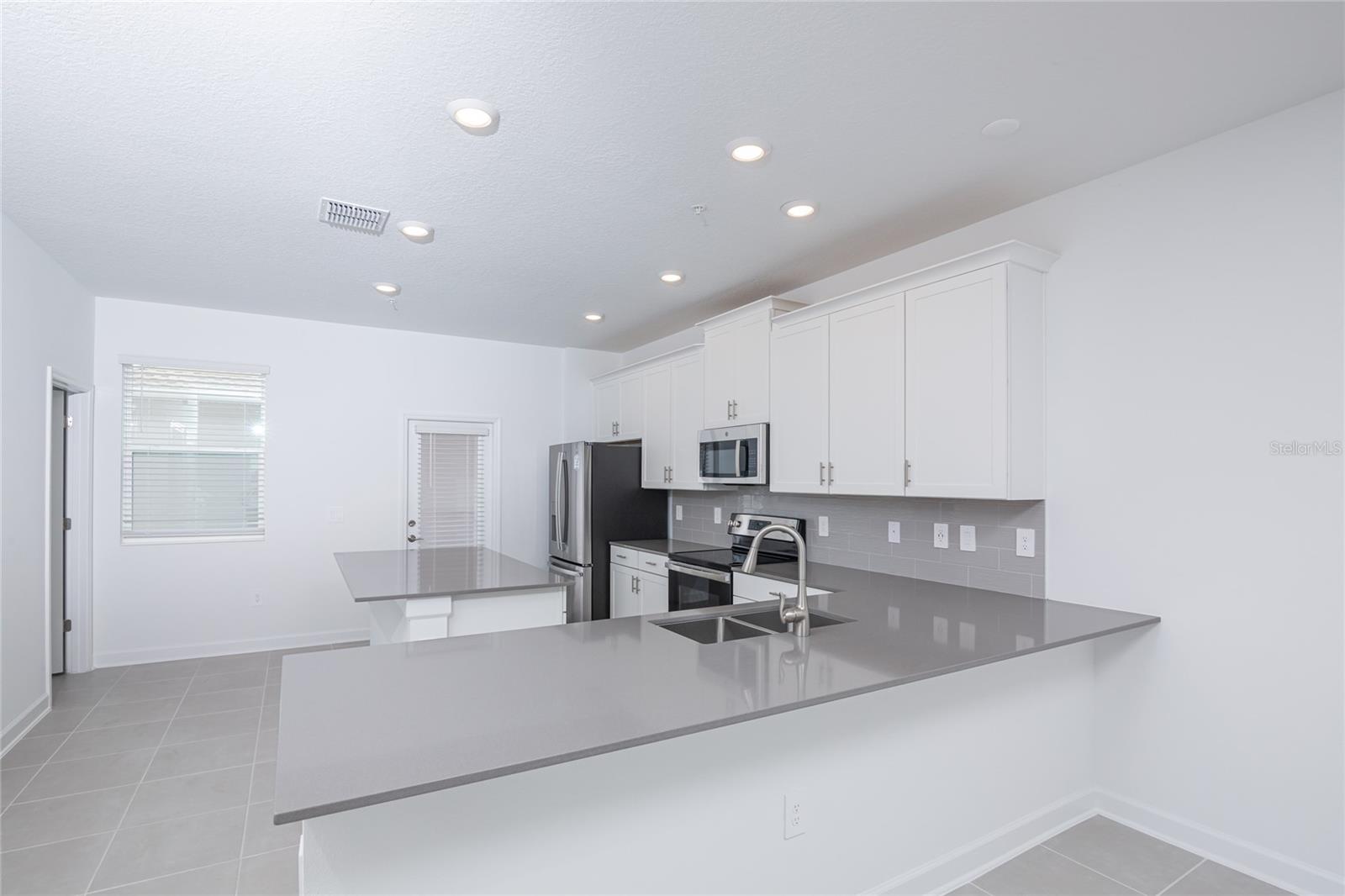 11275 Listening Dr Property Photo 6