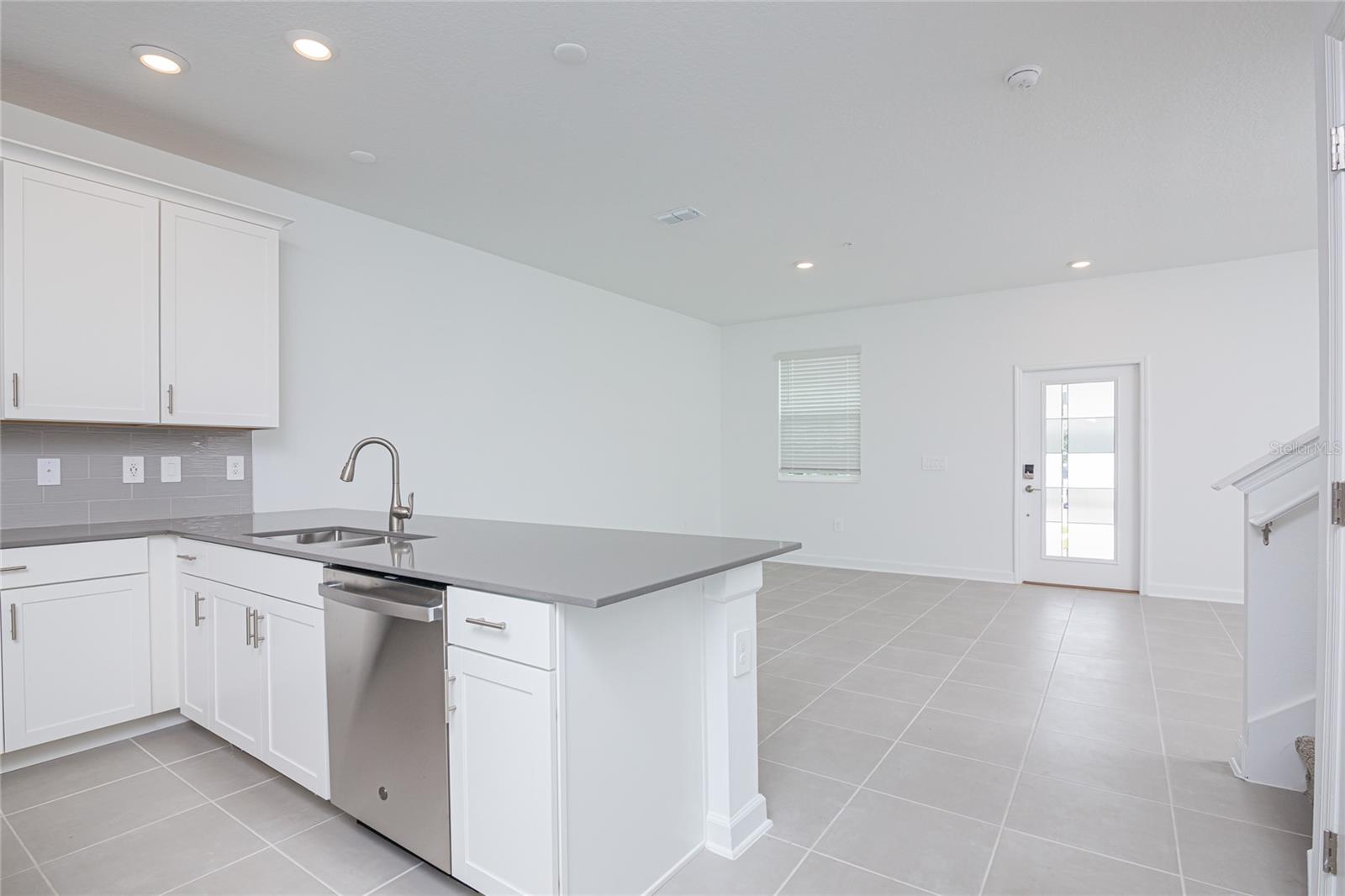 11275 Listening Dr Property Photo 8