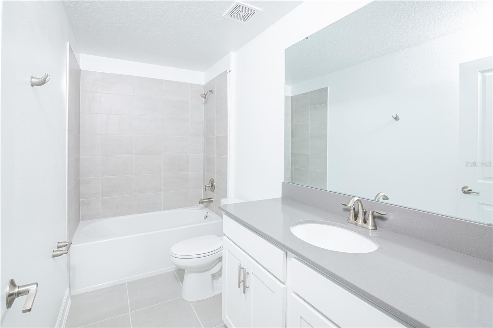 11275 Listening Dr Property Photo 13