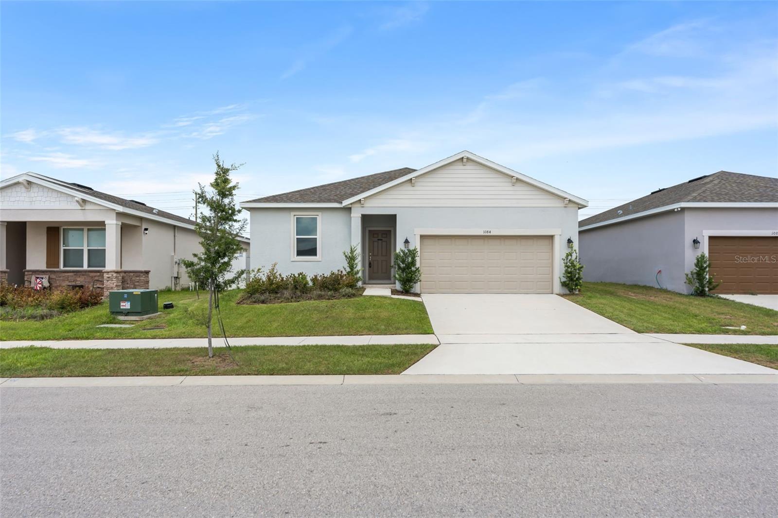 1084 Patriot Loop Property Photo 1