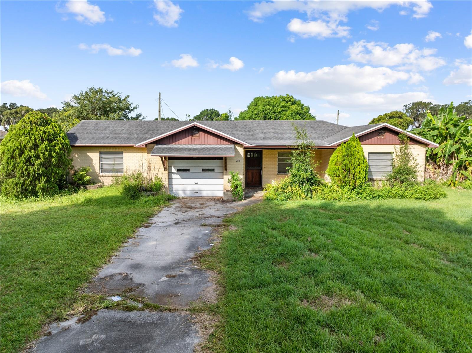 740 SHORE DR