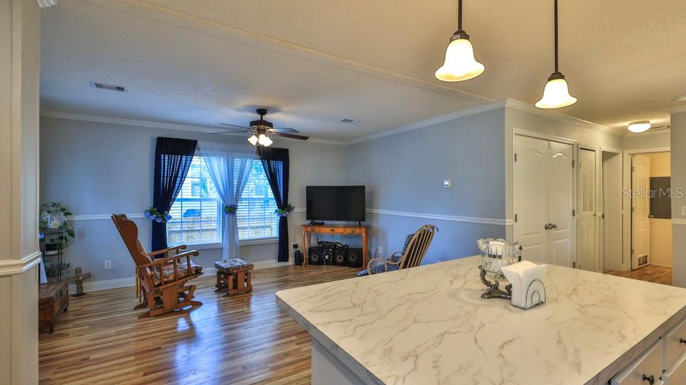 1157 Millbrook Ave Property Photo 8