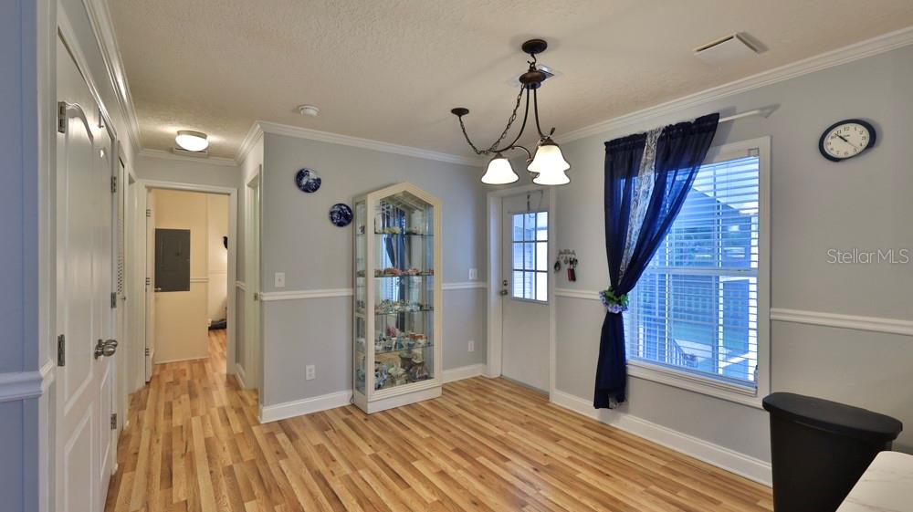 1157 Millbrook Ave Property Photo 11
