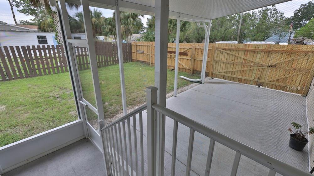 1157 Millbrook Ave Property Photo 23
