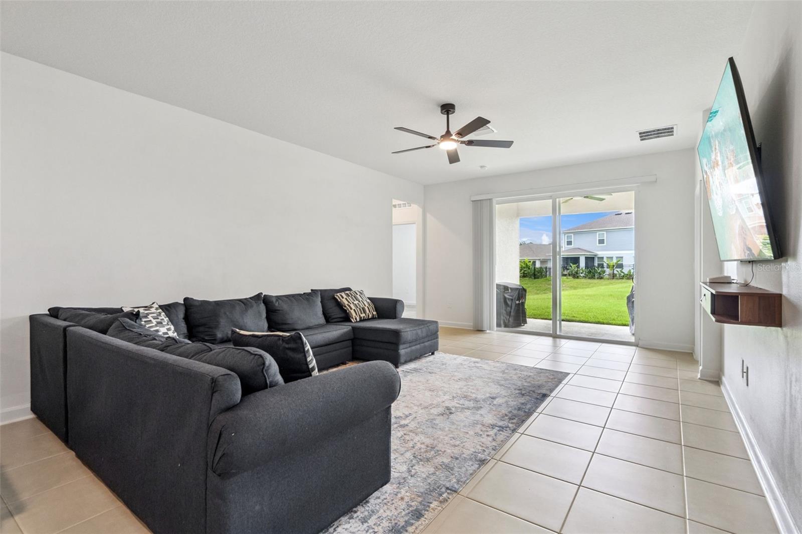 4614 Wandsworth Way Property Photo 11