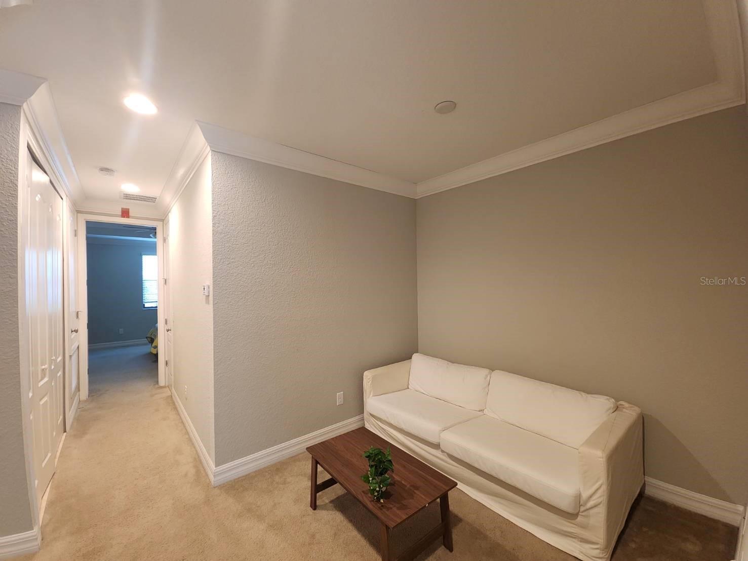 10052 Eagle Creek Center Blvd Property Photo 16