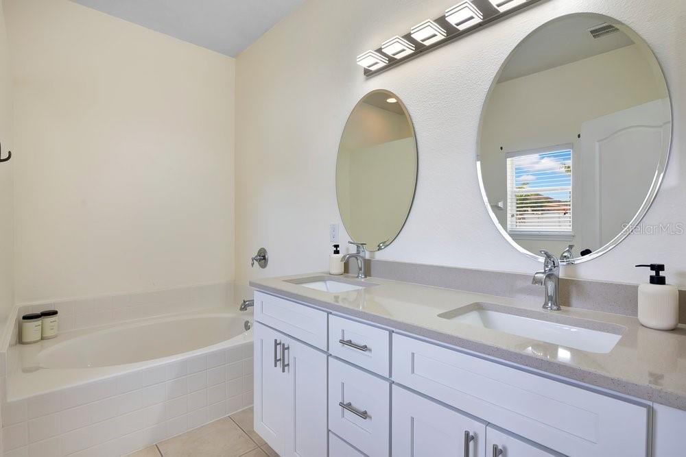 504 Key Haven Dr Property Photo 19