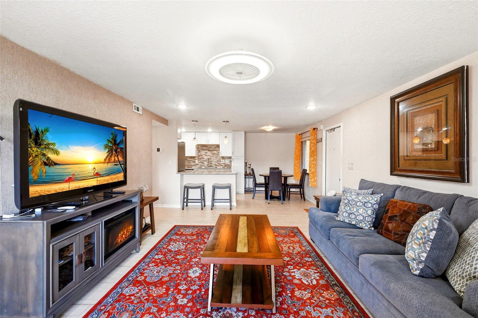 5195 Vineland Rd #b102 Property Photo 6