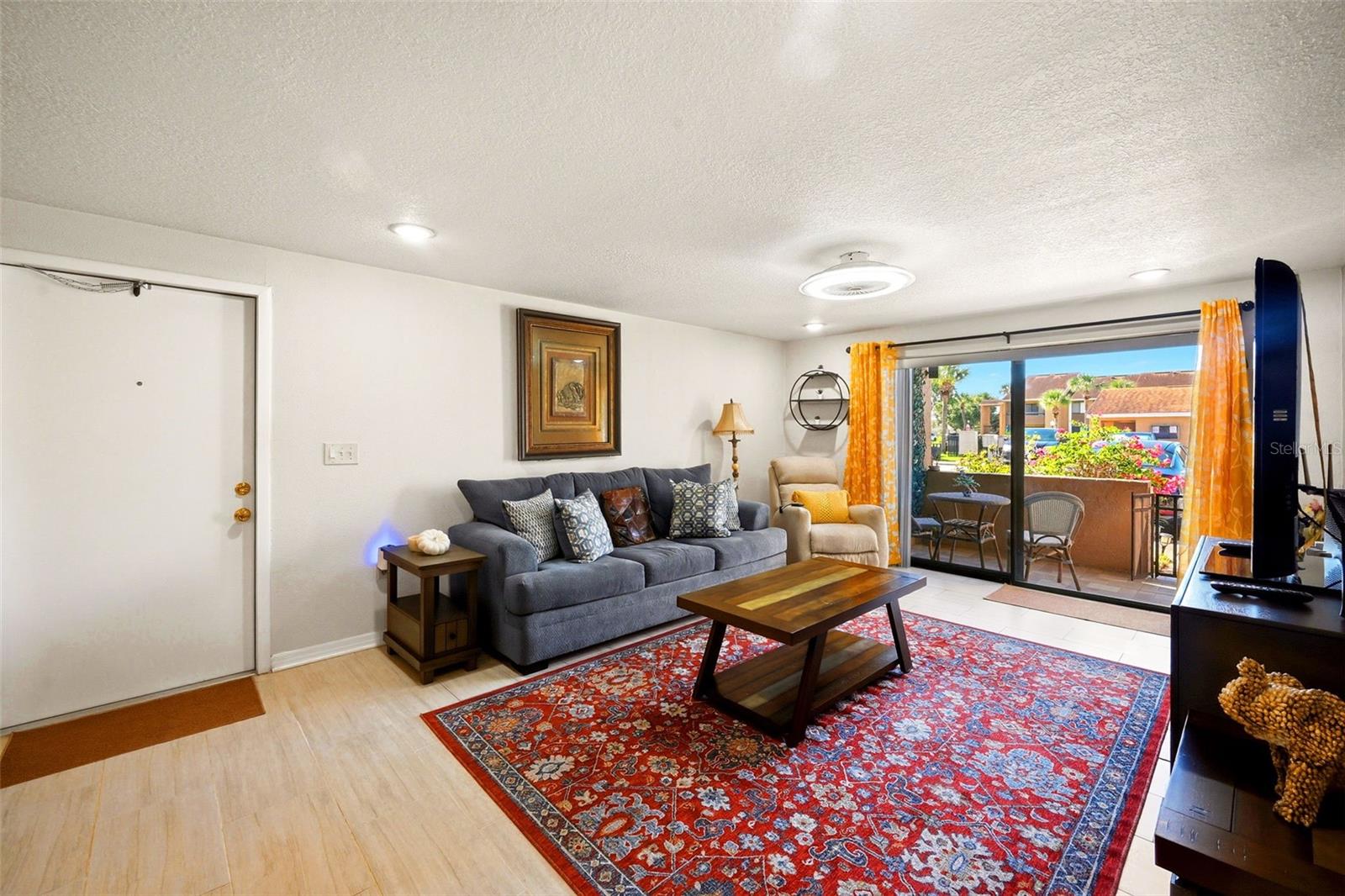 5195 Vineland Rd #b102 Property Photo 8